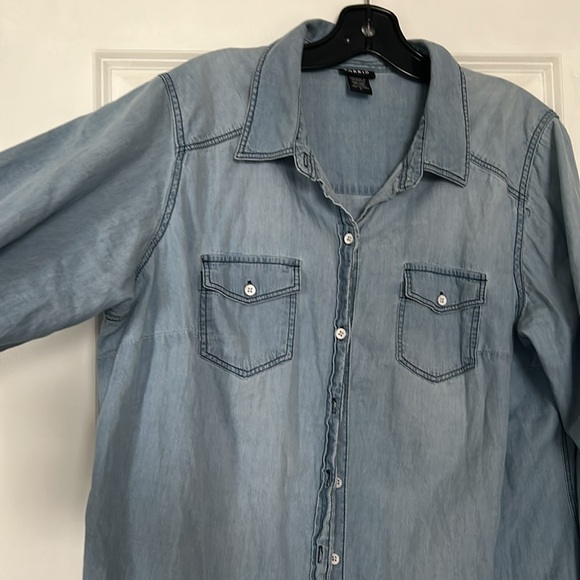 Torrid Women Denim Button Down Shirt Plus Size 1 - Picture 8 of 8